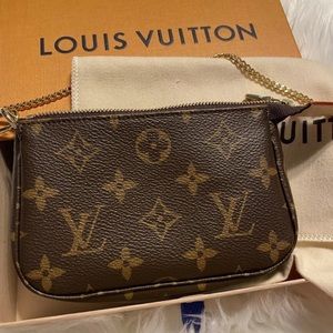 Mini Pochette Louis Vuitton